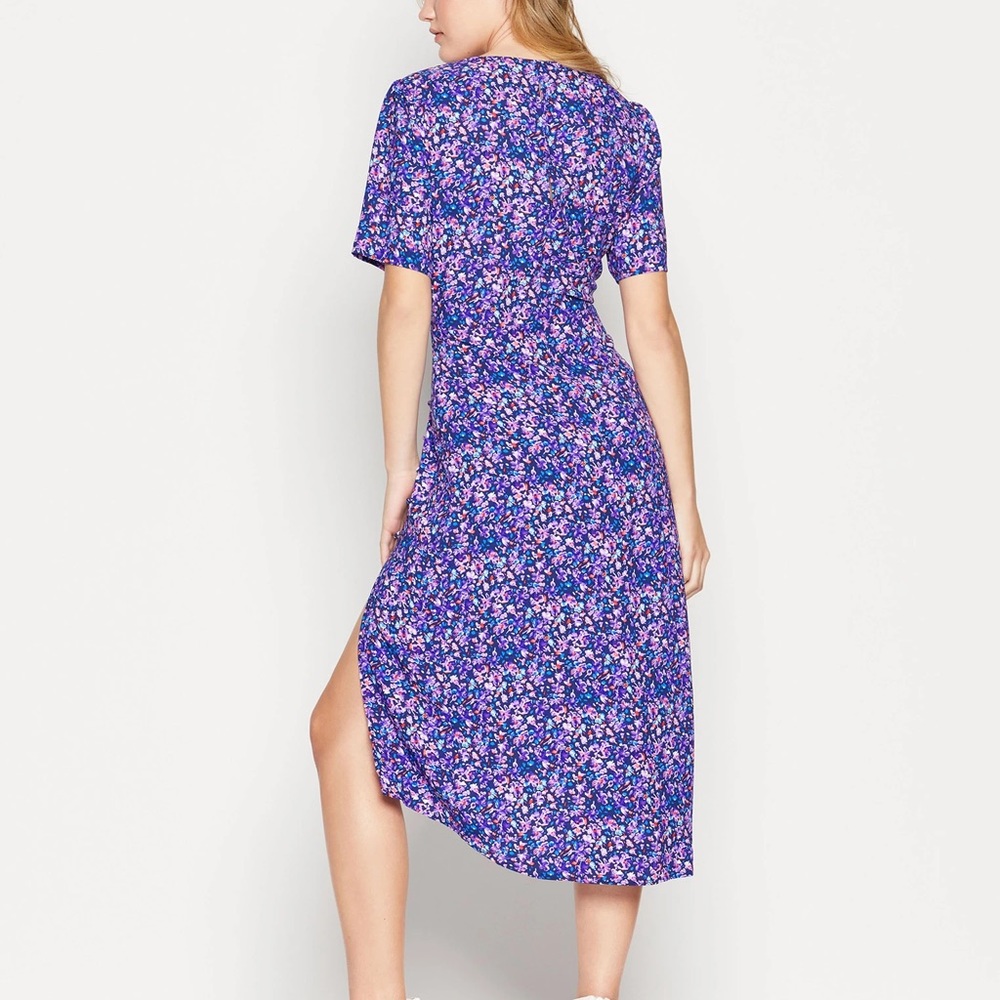 NWT - Bcbg - This purple beauty is special! - Picture 5 of 5